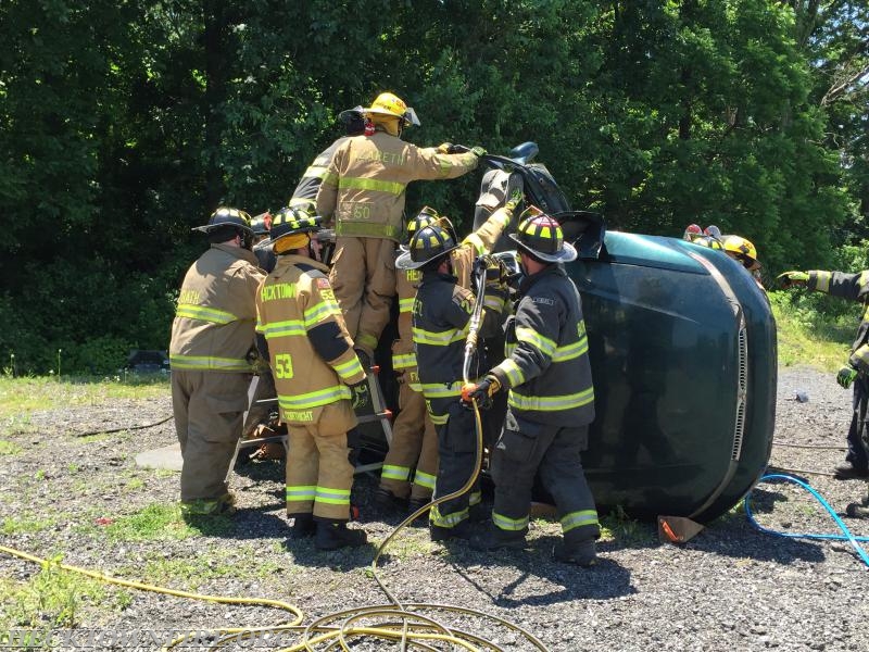 FF's complete Basic Vehicle Rescue Technician - Hecktown Volunteer Fire ...